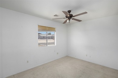 2 bed 2 bath about 12 minutes from the London Bridge. Discover - photo 15