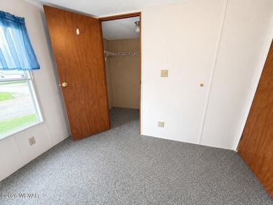 Affordable living in a well-maintained community! This 3-bedroom - photo 7