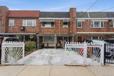 Welcome home to 1020 E. 213th Street, Bronx, NY 10469 - photo 1