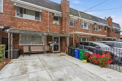 Welcome home to 1020 E. 213th Street, Bronx, NY 10469 - photo 2