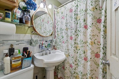 Welcome home to 1020 E. 213th Street, Bronx, NY 10469 - photo 7