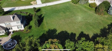 Gorgeous private interior lot located in prestigious Lakeside - photo 6