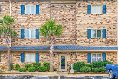 (private lake, pond, coastal) Condo For Sale in Surfside Beach South Carolina