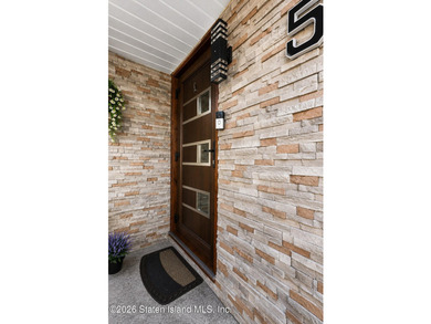 Welcome to this beautifully updated home in one of Staten - photo 4