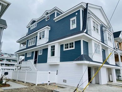 Introducing a rare bayfront offering of exceptional pedigree - photo 10