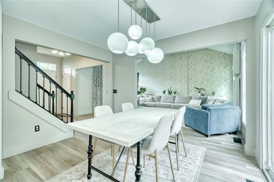 STYLISH UPDATES. INCREDIBLE SPACE. PRIVATE BACKYARD OASIS - photo 13