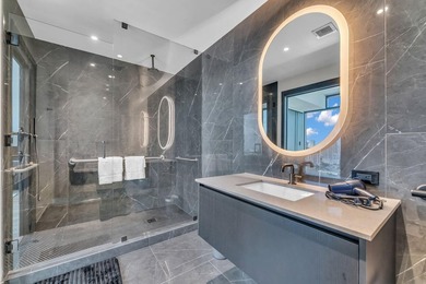 Great opportunity to purchase this fabulous condo. Owner is open - photo 15