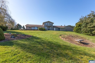 Beautifully appointed and thoughtfully upgraded, this Northwest - photo 17