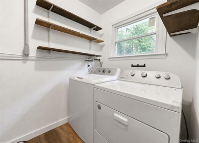 Come see this beautifully renovated Cape Cod-style home located - photo 7