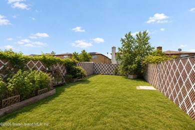 Welcome to 308 Travis Avenue, Staten Island, NY a beautifully - photo 8