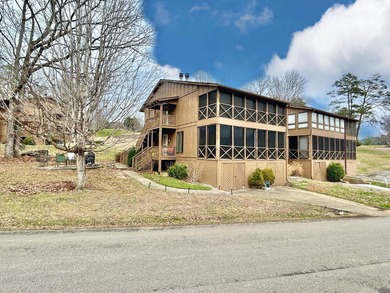 Lake Cumberland Condo For Sale in Bronston Kentucky