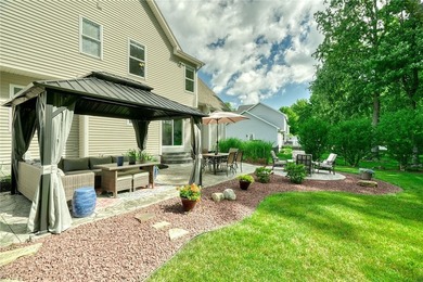 STYLISH UPDATES. INCREDIBLE SPACE. PRIVATE BACKYARD OASIS - photo 44