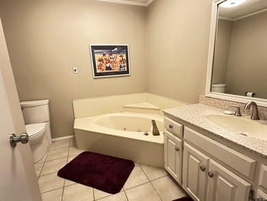 Lake Jacksonville 3B2B home with boathouse & beautiful view of - photo 8