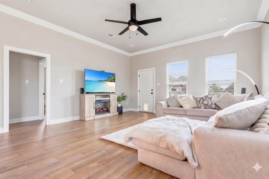 Experience comfort and convenience in this meticulously - photo 8