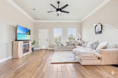 Experience comfort and convenience in this meticulously - photo 10
