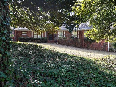 (private lake, pond, coastal) Home For Sale in Mableton Georgia