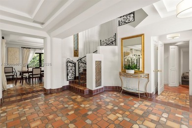 Beautiful Mediterranean villa sited on a prime corner lot on - photo 11