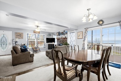 Wake up to panoramic views of the Great Sacandaga Lake and end - photo 14