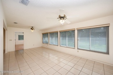 Located in a sought-after resort-style country club community - photo 14