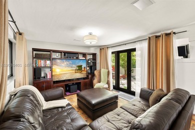 Beautiful Mediterranean villa sited on a prime corner lot on - photo 15
