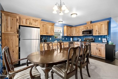 Wake up to panoramic views of the Great Sacandaga Lake and end - photo 16