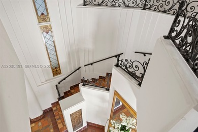 Beautiful Mediterranean villa sited on a prime corner lot on - photo 16