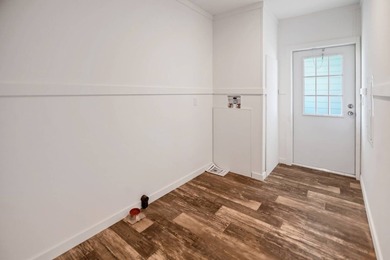 Welcome to this beautifully designed Champion Lake Manor model - photo 19