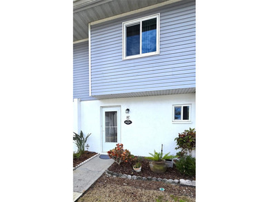 Port Charlotte Waterway Area Townhome/Townhouse Sale Pending in Punta Gorda Florida