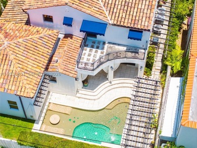 Beautiful Mediterranean villa sited on a prime corner lot on - photo 22