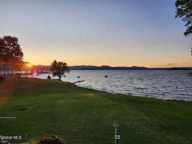 Wake up to panoramic views of the Great Sacandaga Lake and end - photo 32