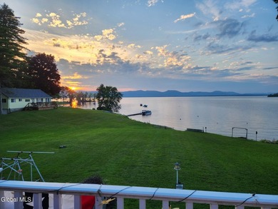 Wake up to panoramic views of the Great Sacandaga Lake and end - photo 40