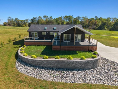 Lake Home For Sale in Jamestown, Kentucky