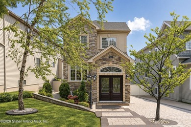 Custom built exceptional home presents an opportunity for buyers - photo 1