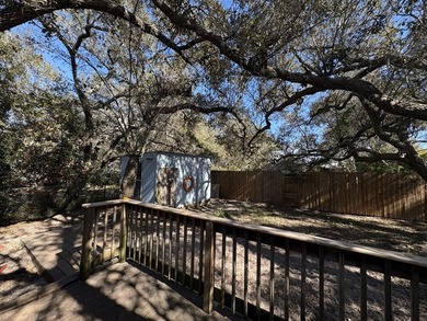 Hang up your fishing poles and settle into this charming coastal - photo 16