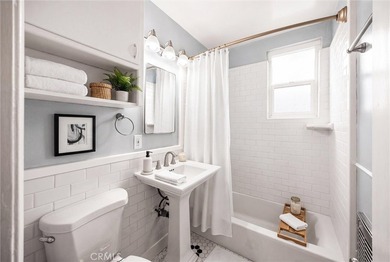 Welcome to coastal living in the heart of Long Beach! This - photo 18