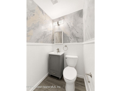 89 Evergreen Street is a semi-attached four-bedroom, three-bath - photo 10
