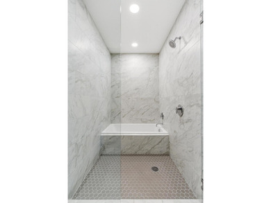 A rare opportunity to buy into The Gadsden!Stunning - photo 21