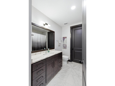 A rare opportunity to buy into The Gadsden!Stunning - photo 25