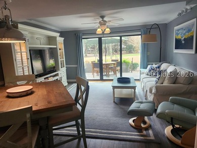 Beautiful 2-bedroom, 2.5-bath townhome located in the highly - photo 7