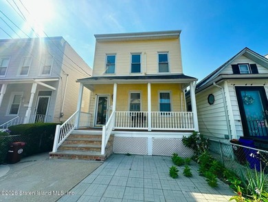 Welcome to this beautifully maintained Colonial nestled on a - photo 1