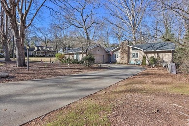 Lake Lanier Home Active Under Contract in Gainesville Georgia