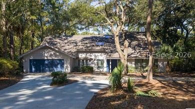 Unique home with a covered, heated pool and bi-fold doors that - photo 1