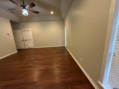 Charming 1998 Brick Home with Spacious Living and Modern - photo 26