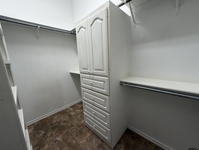 Charming 1998 Brick Home with Spacious Living and Modern - photo 31