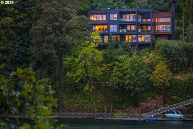 Willamette River - Multnomah County Home For Sale in Portland Oregon