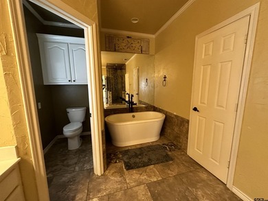 Charming 1998 Brick Home with Spacious Living and Modern - photo 33