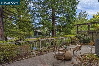 Rare Rossmoor property with a spacious backyard patio - photo 35