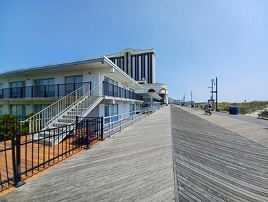 LOWEST CONDO FEE in AC! This ground floor beach block studio - photo 6