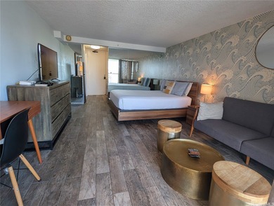 (private lake, pond, coastal) Condo For Sale in Honolulu Hawaii