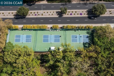 Rare Rossmoor property with a spacious backyard patio - photo 50